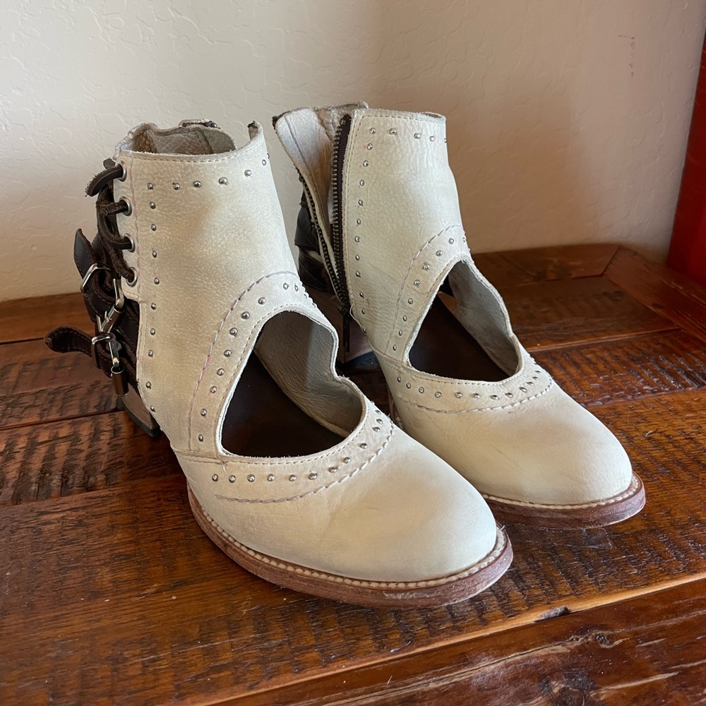 Freebird Desert Size 9🌵